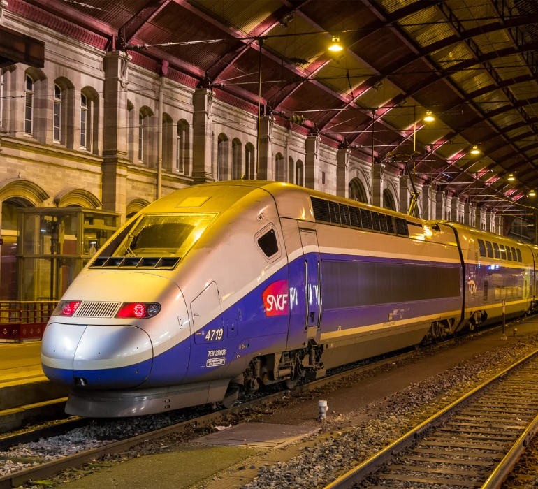 Navette Gare TGV à Saint-Maurice : Transferts Fiables et Pratiques vers les Gares TGV